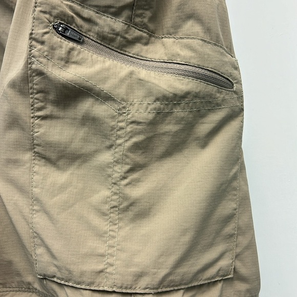 Columbia Men’s Silver Ridge Convertible Zip-Off Pants with Belt - Picture 8 of 13